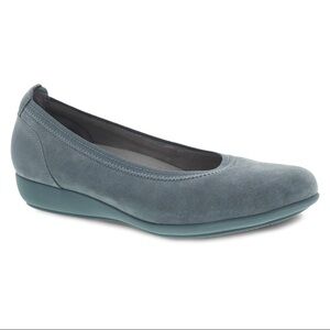 Dansko Women's Kristen Slip on Flat size 37